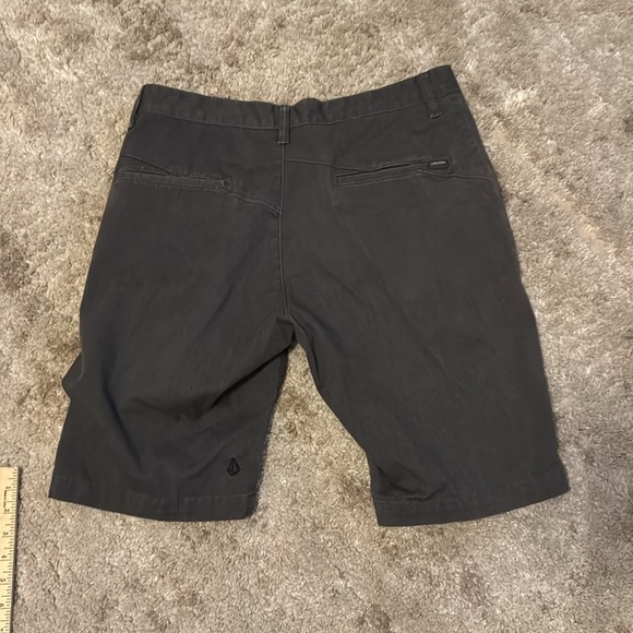 🍍Volcom hybrid  shorts🍍Sz 32🍍9” inseam🍍 - Picture 4 of 5